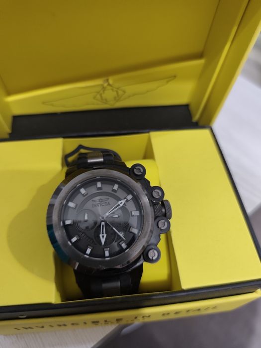 Продам часы INVICTA !!!