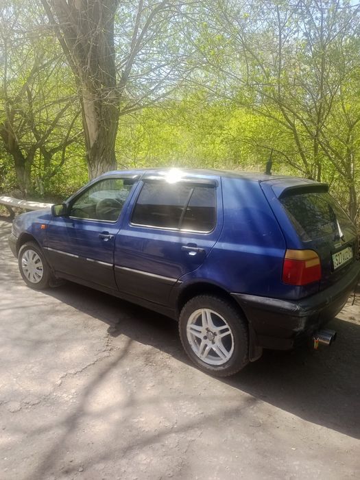 Продам автомобиль срочно