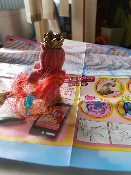 Figurina ponei Filly Royal Queen Crystal