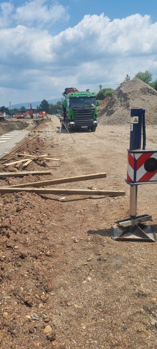 Камион с кран / АВТОКРАН