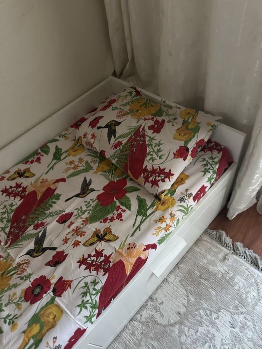 Кровать IKEA одинарная