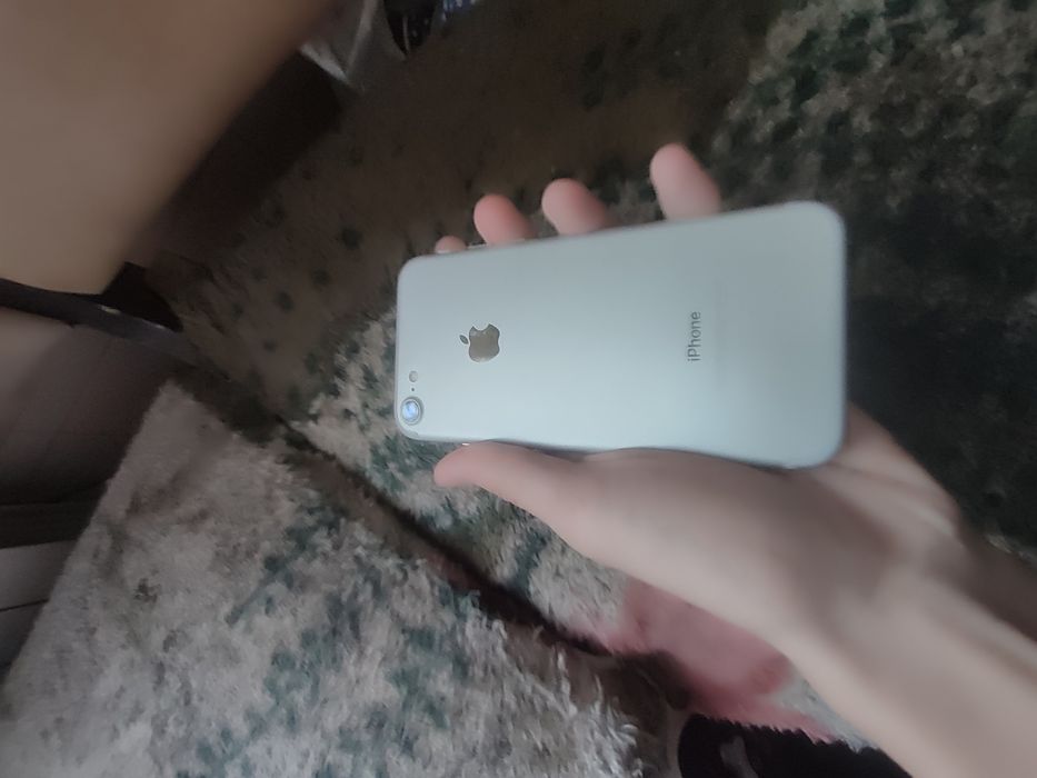 Iphone 7 продается