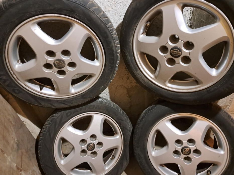 Оригинални лети джанти Nissan 16 цола
