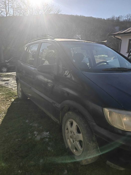 Opel Zafira 2001, motor 2.0 diesel, pentru dezmembrare