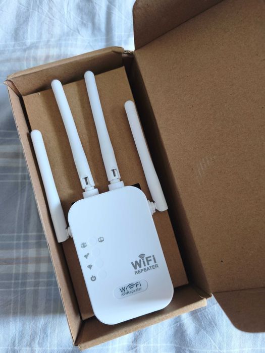 Репитер усилитель WIFI