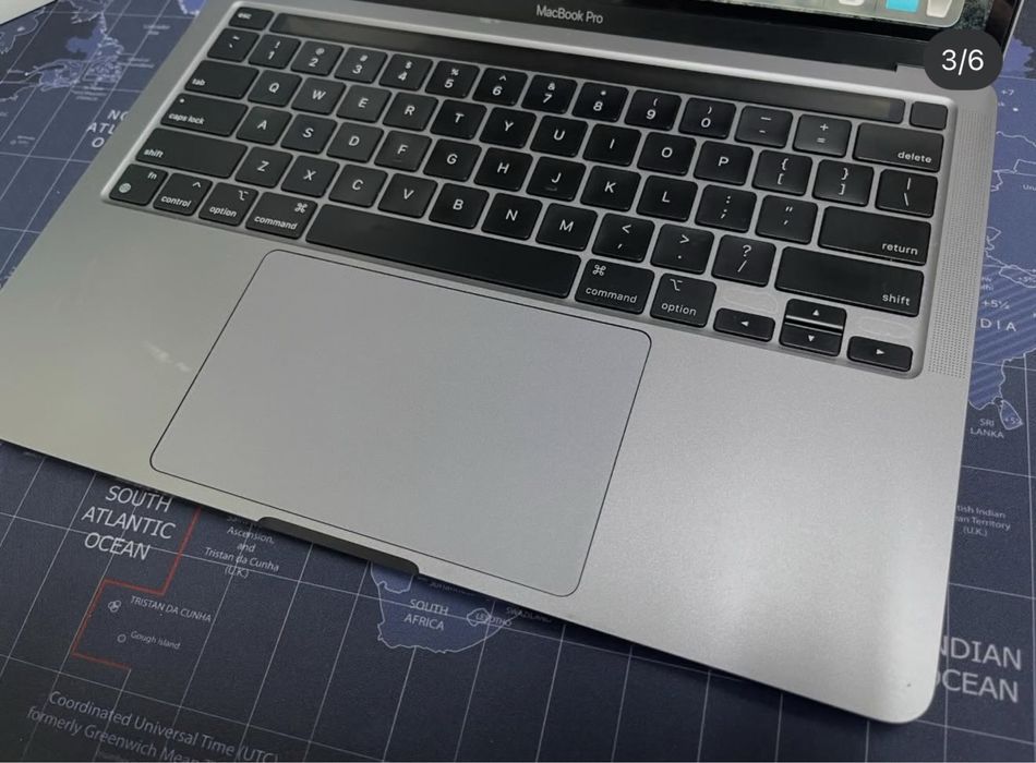 Macbook Pro 13 M1 2020 8Gb/256Gb