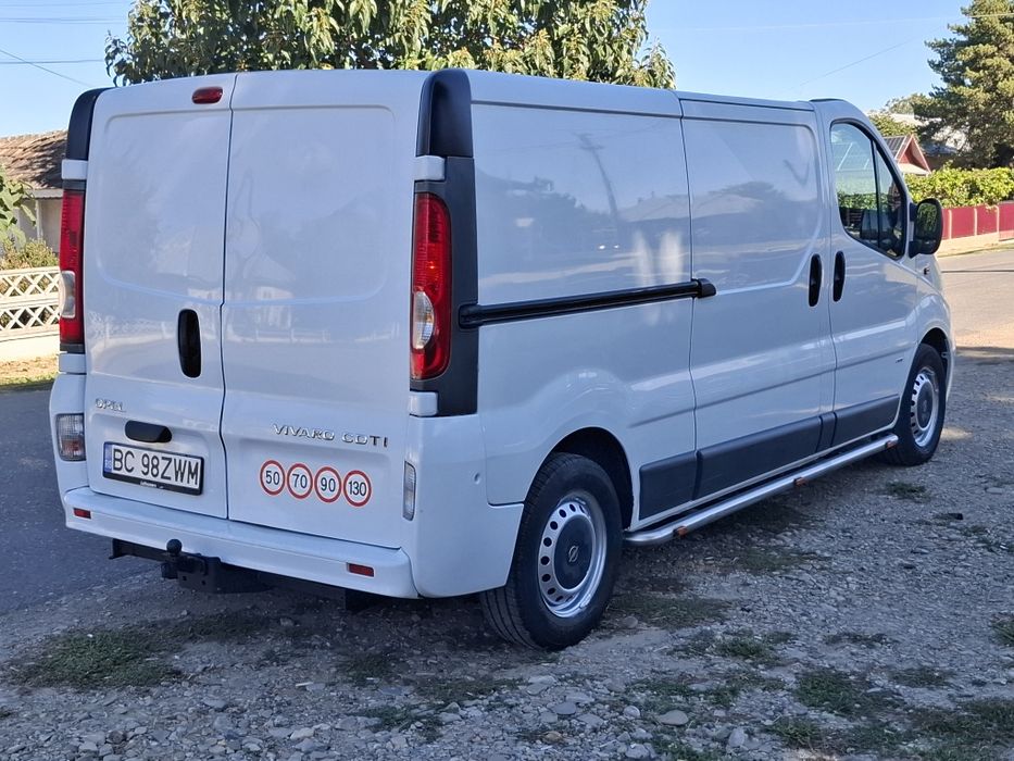 OPEL Vivaro 2011 — imagine 3
