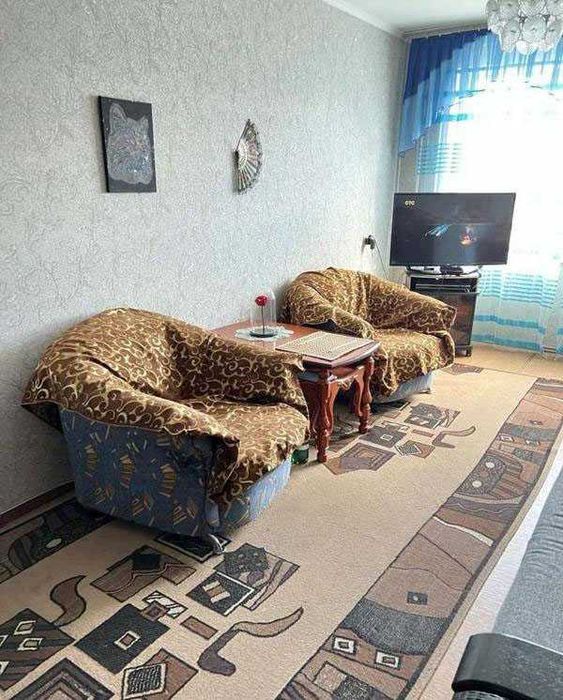 Продам 3 комнатную квартиру , новой планировки, центр