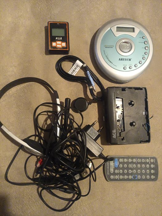 Электронные книги ,запчасти,