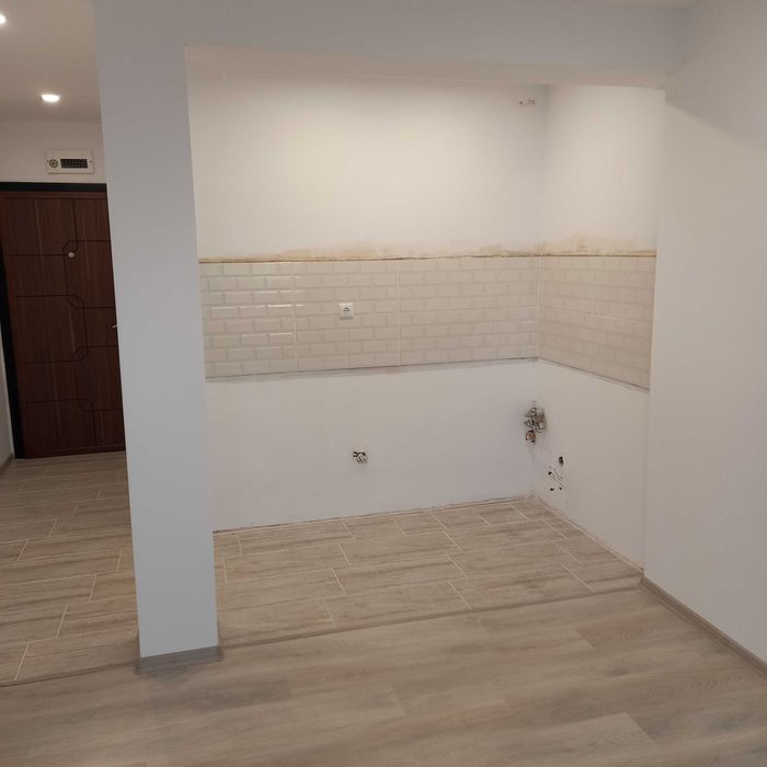 Продава се Едностаен апартамент в Разград, Освобождение - 33 кв.м за 1468 €/кв.м - Снимка #2