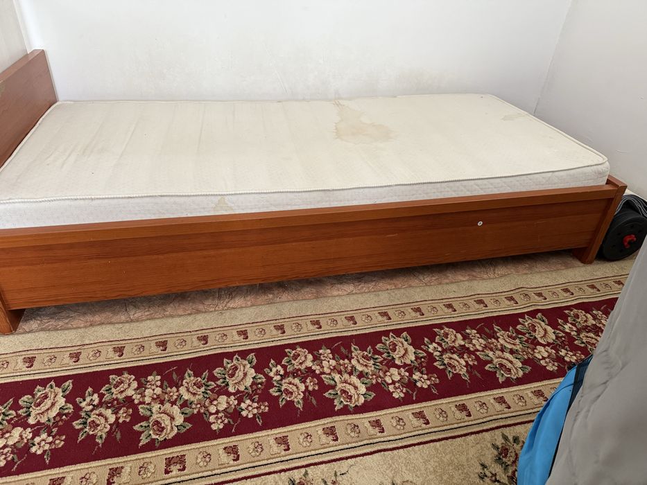 Кровати б/у, 10 000тг за одну
