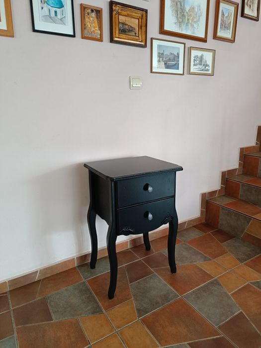 Noptiere model rococo din lemn masiv