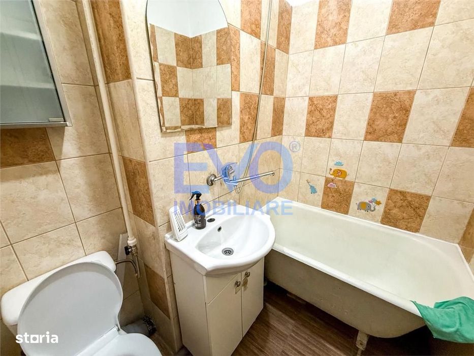 Apartament 3 camere, etajul 3, zona Tatarasi Liber