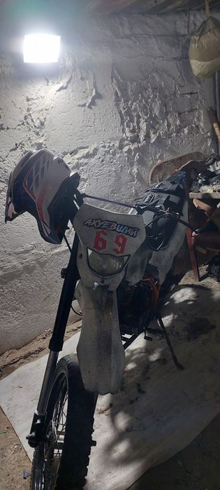 Продам мотоцикл эндуро