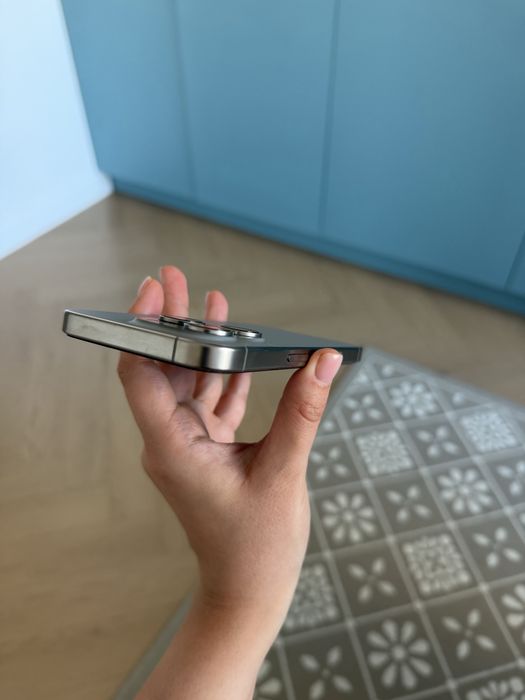 Iphone 15 PRO 256 GB титан