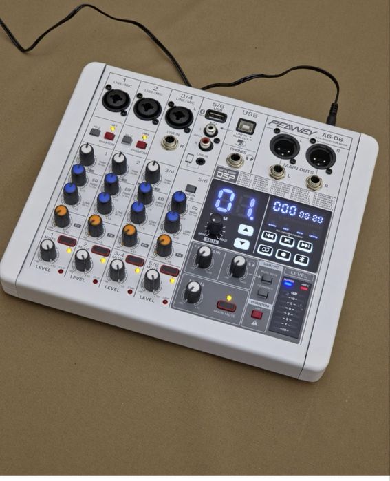 Караоке комплект в идеальном состоянии