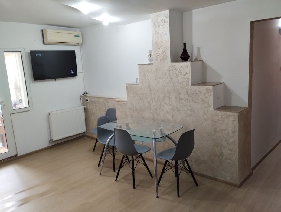 Închiriez apartament 3 camere