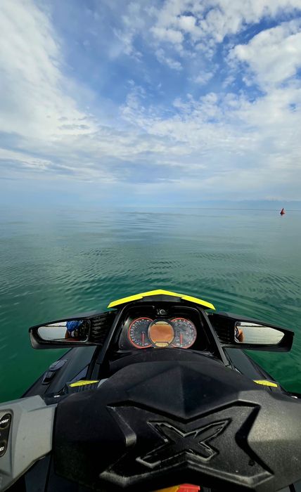 Продам гидроцикл sea-doo 260rxt