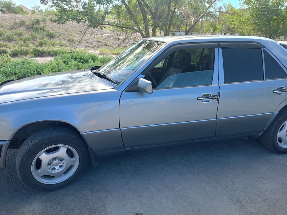 Мерседес в отличном состояние