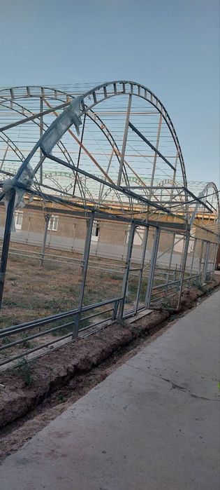 Tayyor issiqxona sotiladi