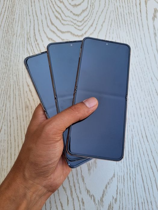 Samsung Galaxy Z Flip 4. 5G Snapdragon. Garantya beriladi. Ime o'tkan