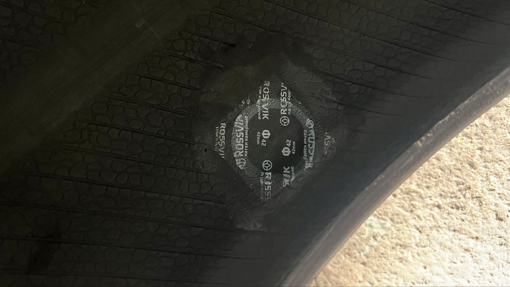 Придам б/у шины 225/40/18