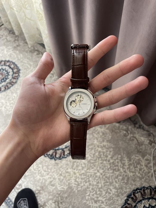 Продаю механические часы casirui