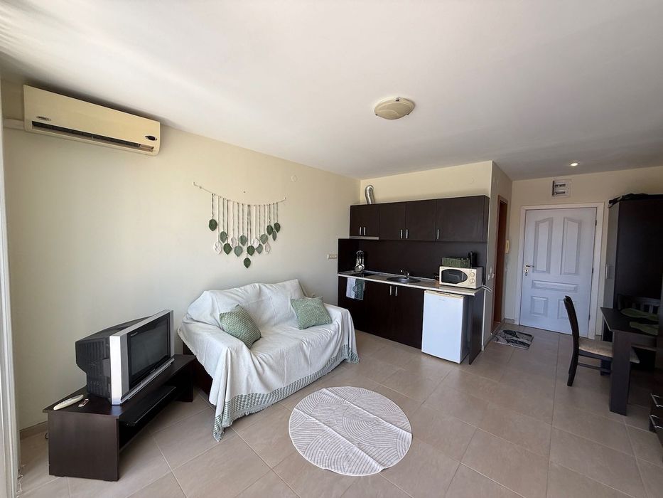 Продава се Едностаен апартамент в к.к. Слънчев бряг - 40 кв.м за 1300 €/кв.м - Снимка #6