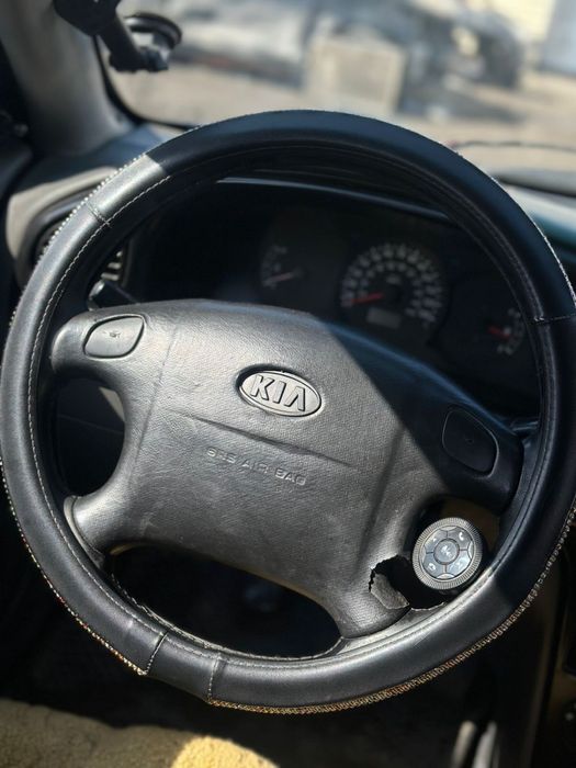 Продаеться KIA Spectra