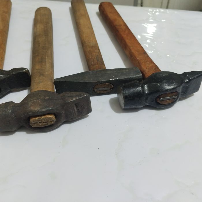 Молоток, новый СССР.