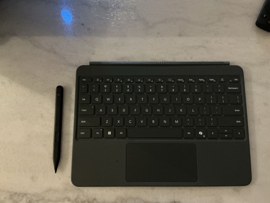 Microsoft Surface Pro 12″ Keyboard + Slim Pen 2