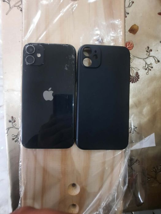Vând sau schinb ipone 11 sinplu!!