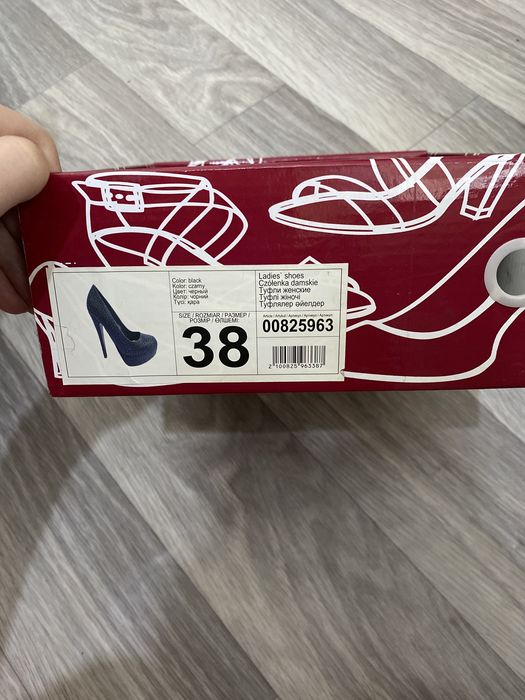 Туфли на каблуке