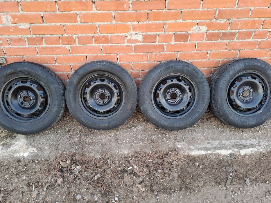 Продам комплект летних колес