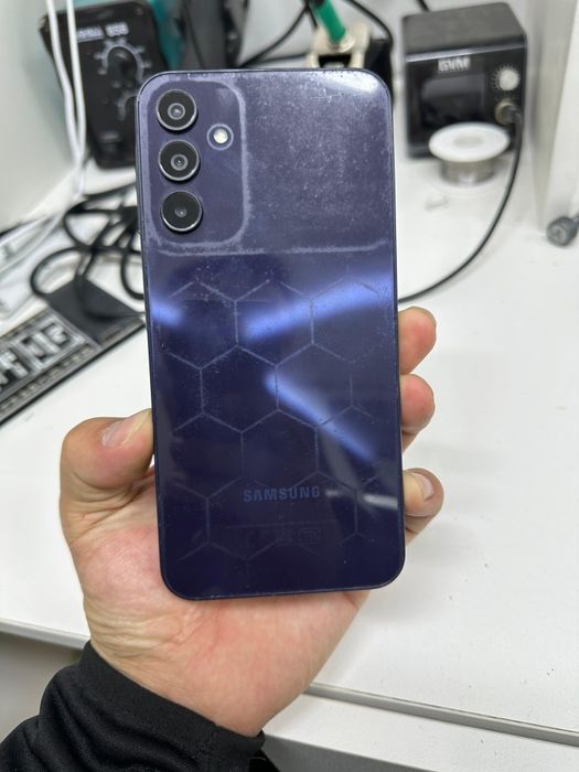 Продам Samsung A15