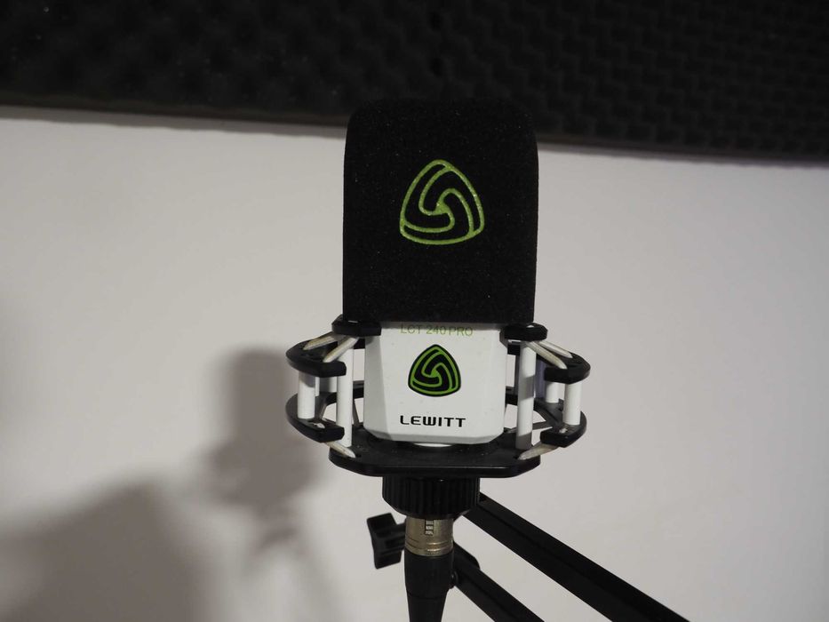Vand microfon de studio Lewitt 240 Pro