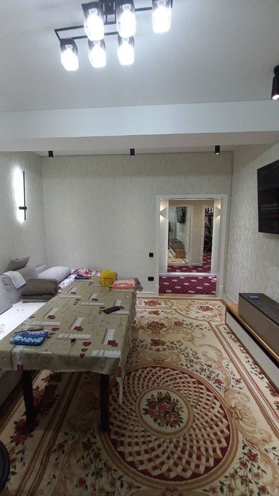 Продаётся 3/5/6 М Улугбекский р-н Экобазар