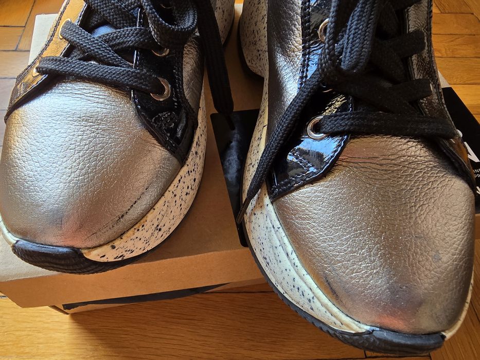 Обувки от естествена кожа Bianki