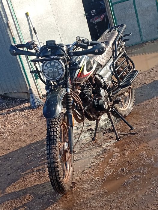 Продам мотоцикл 200 кубов