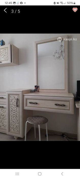 Спальный гарнитур