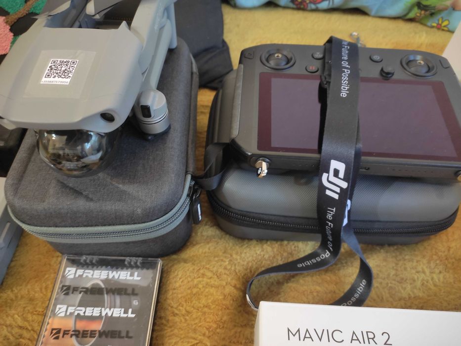 Дрон DJI AIR2 + екстри