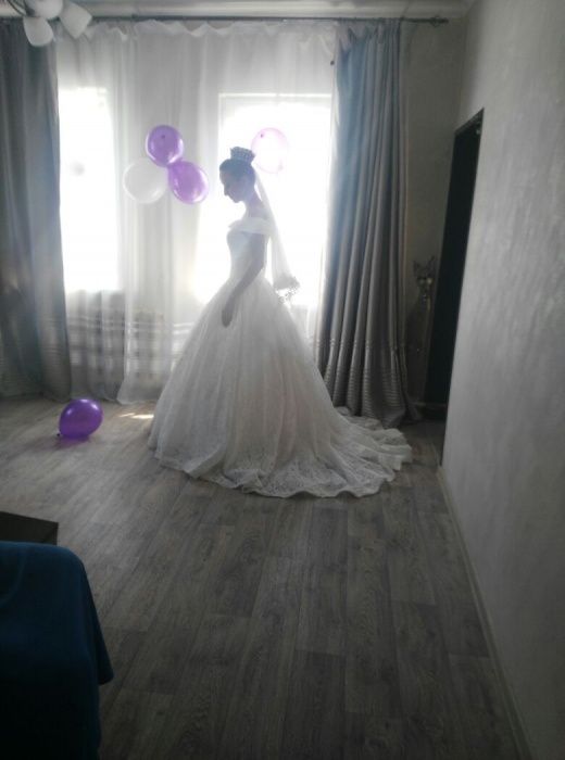 Свадебное платье