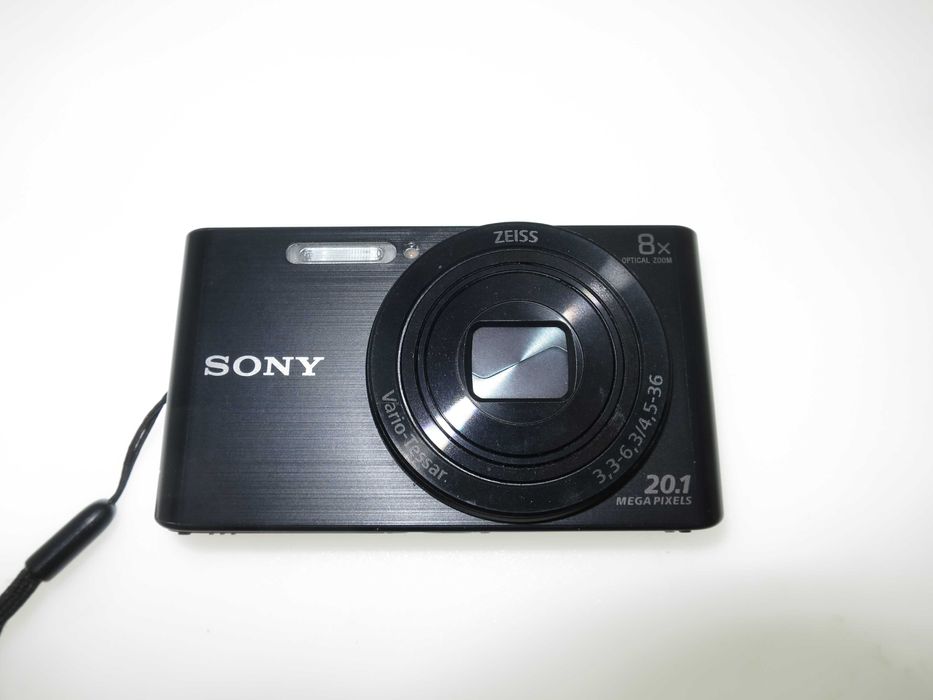 Sony Cyber-shot DSC W830 ултра компактен дигитален фотоапарат цифрова камера в отлчино състояние, пълен комплект,  работи перфектно