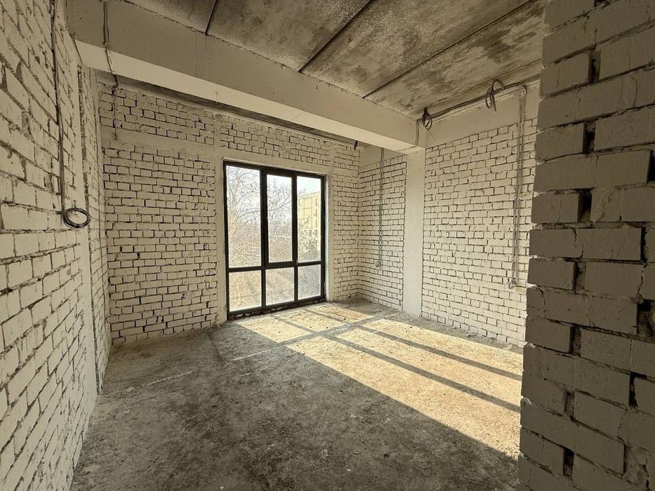 Ц 5 - 104 м2 - ор р - Эрудит- Своя