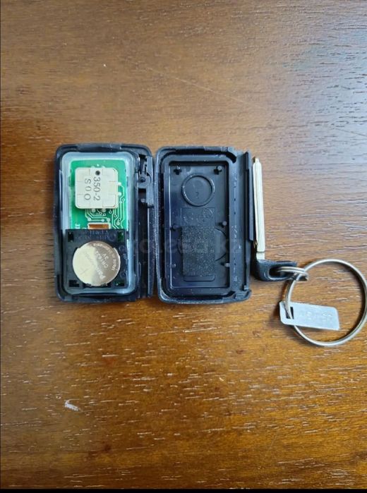 Продам смарт ключ от от Toyota corolla