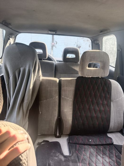 Митсубиси спейсвагон.