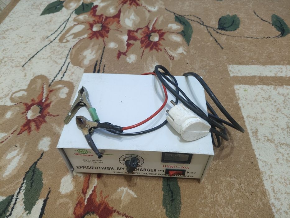 Зарядное устройство Huanyu