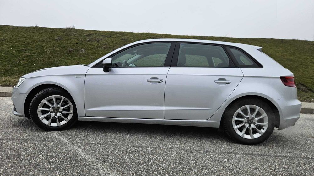Audi A3 Sportback 1.4 TFSI S-Line / S-tronic