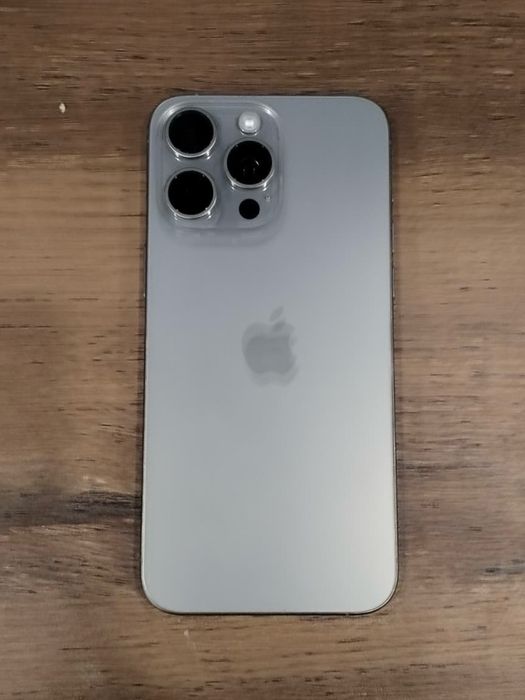 iPhone 15 Pro Max