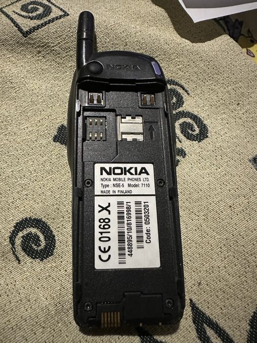 Продавам Nokia 7110